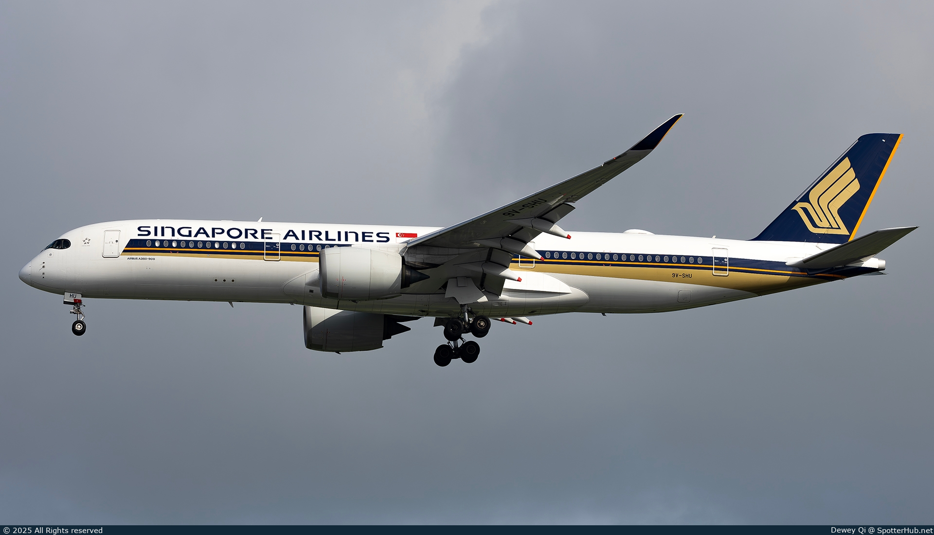 Photo of 9V-SHU - Airbus A350-941 operated by Singapore Airlines