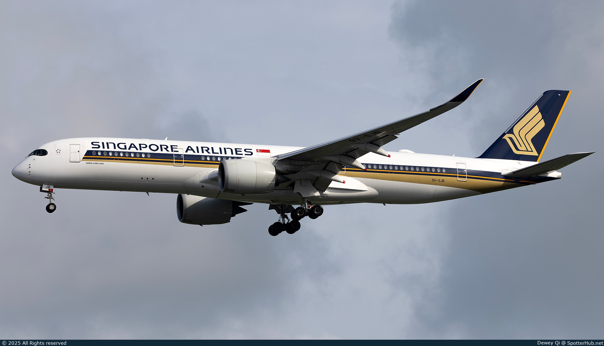 Photo of 9V-SJB - Airbus A350-941 operated by Singapore Airlines
