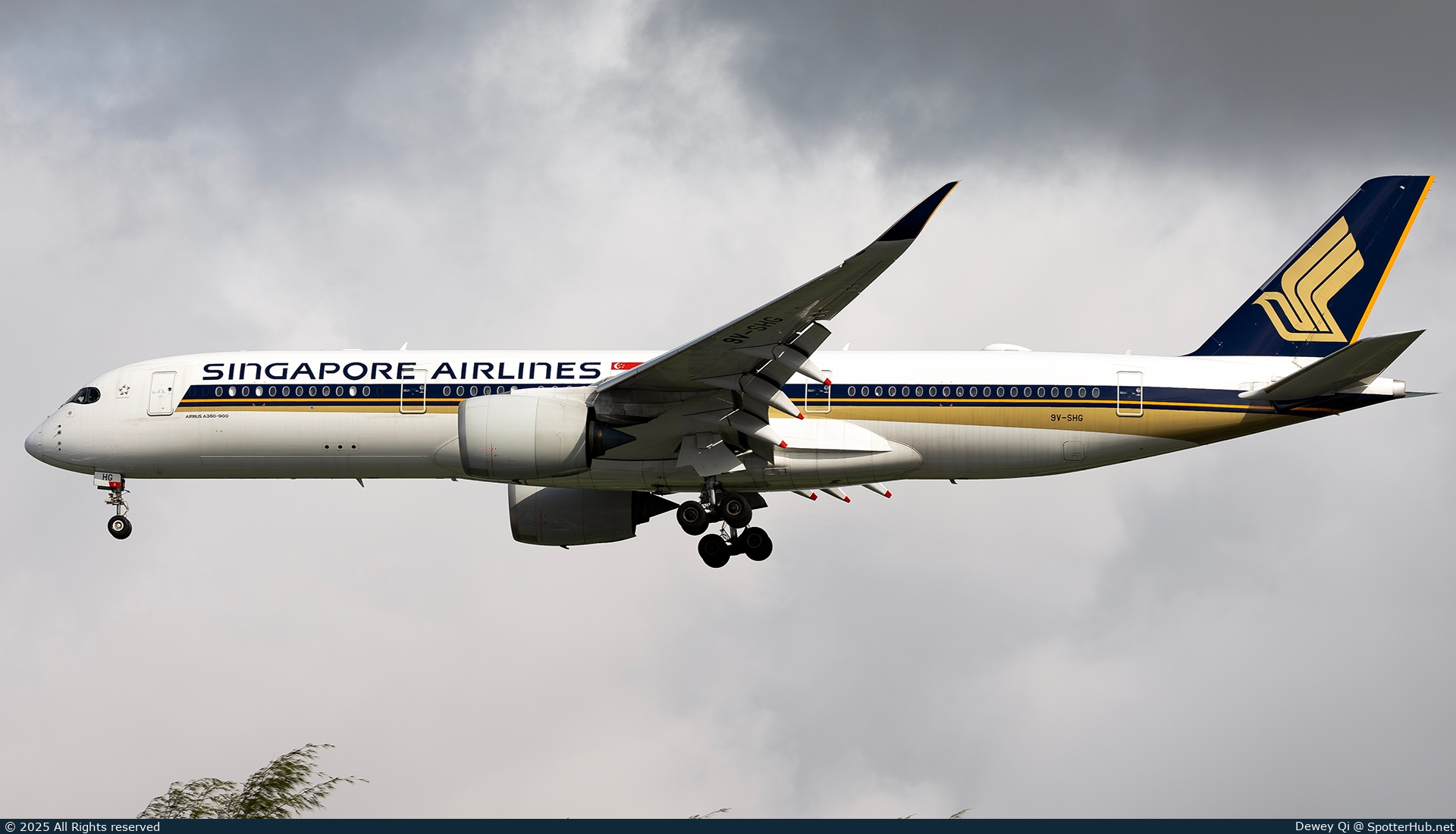 Photo of 9V-SHG - Airbus A350-941 operated by Singapore Airlines