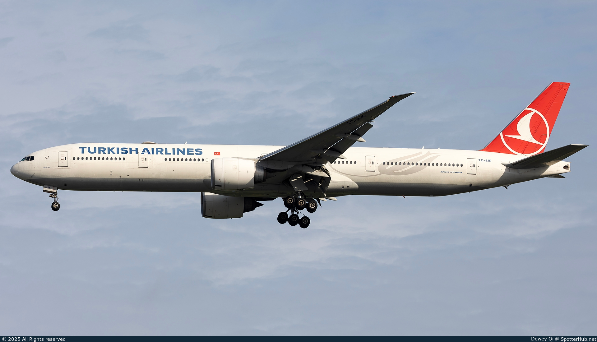 Photo of TC-JJK - Boeing 777-3F2(ER) operated by Turkish Airlines