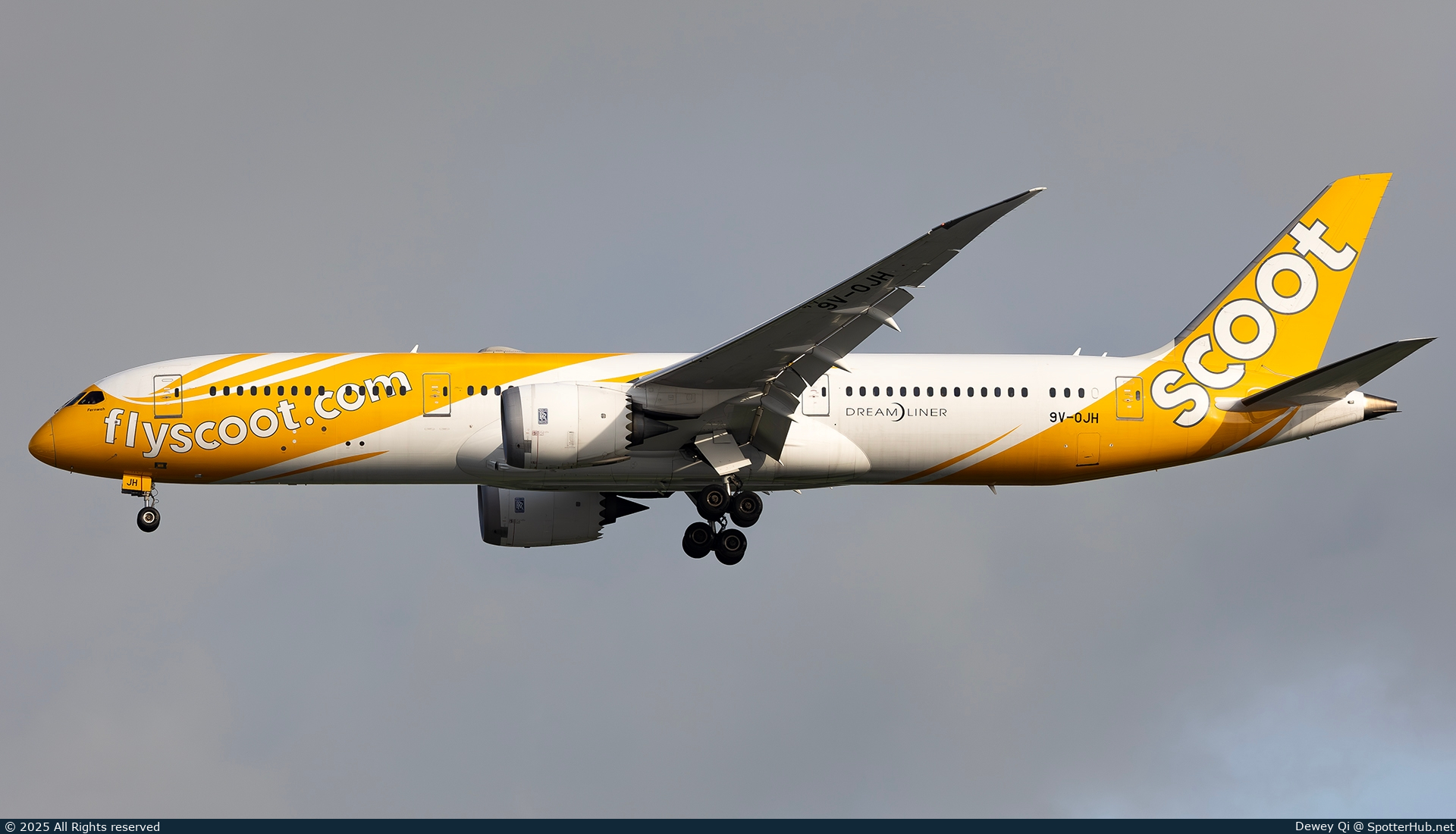 Photo of 9V-OJH - Boeing 787-9 Dreamliner operated by Scoot