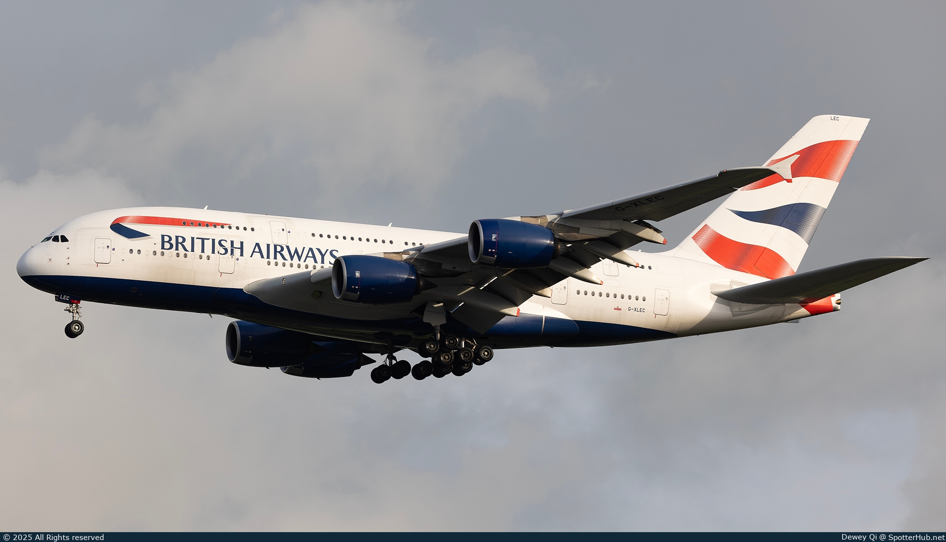 Photo of G-XLEC - Airbus A380-841 operated by British Airways