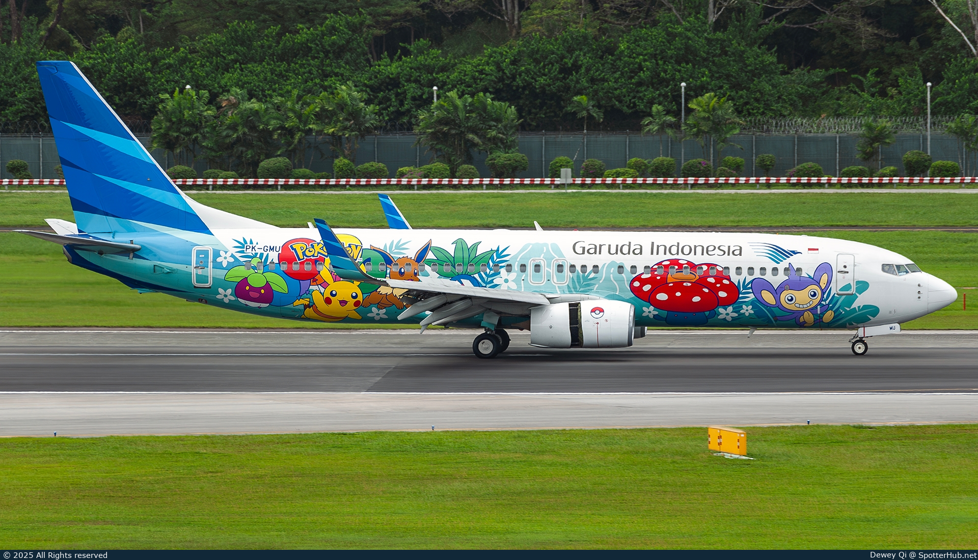 Photo of PK-GMU - Boeing 737-8U3 operated by Garuda Indonesia