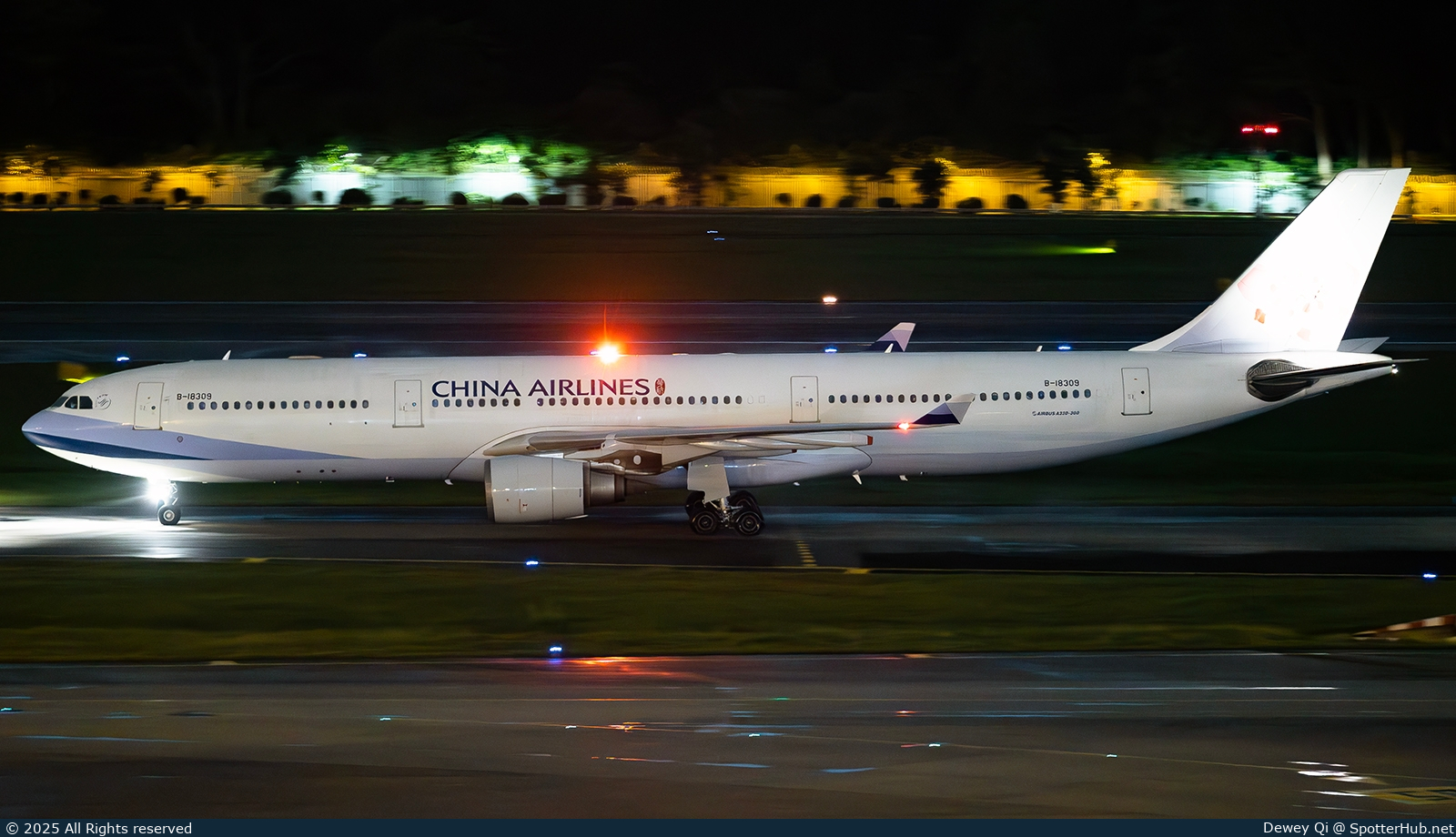 Photo of B-18309 - Airbus A330-302 operated by China Airlines