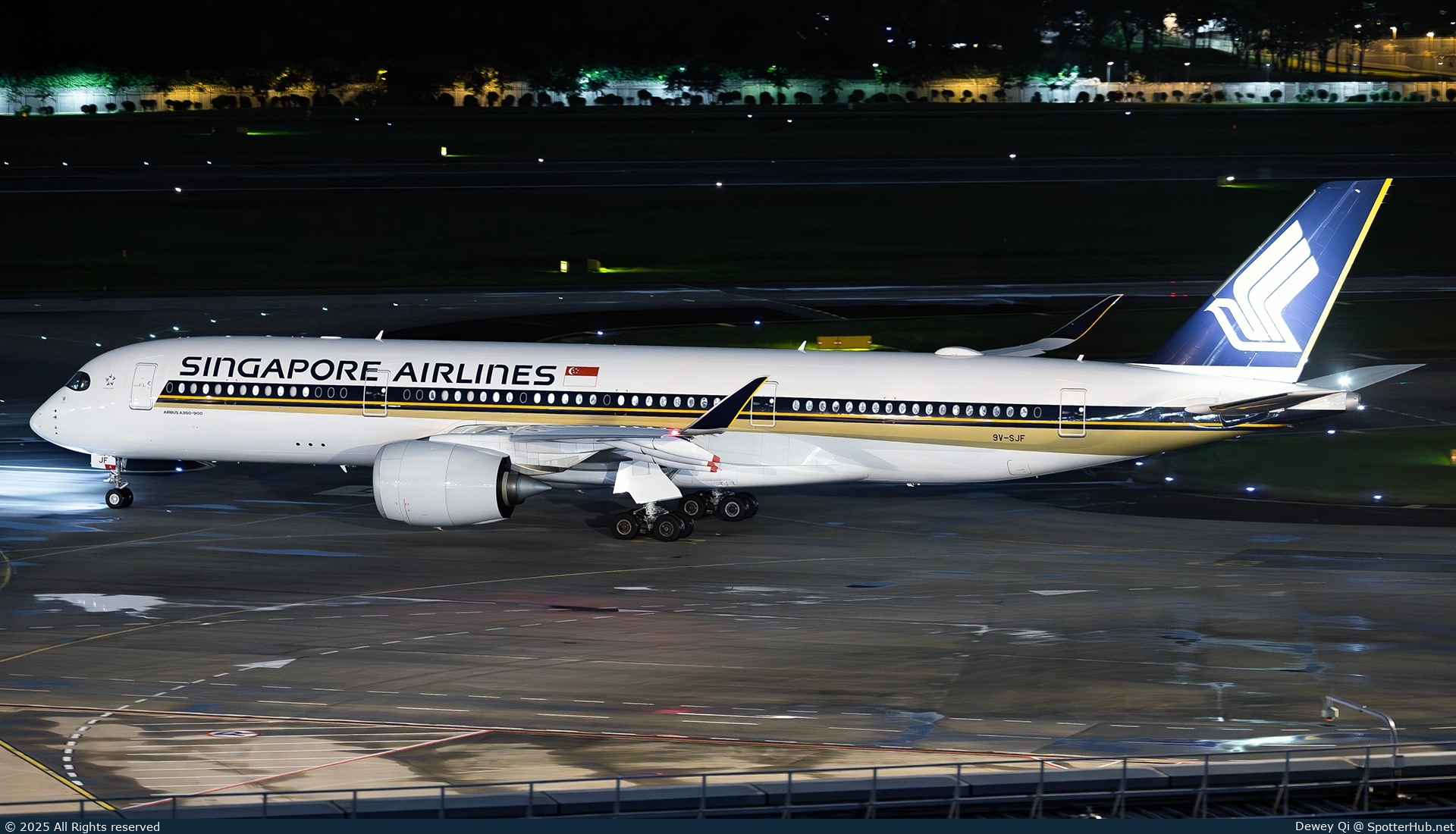 Photo of 9V-SJF - Airbus A350-941 operated by Singapore Airlines