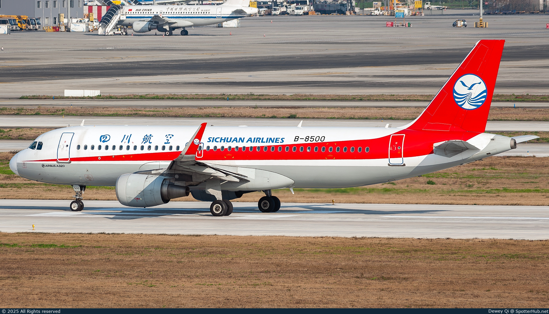 Photo of B-8500 - Airbus A320-214 operated by Sichuan Airlines