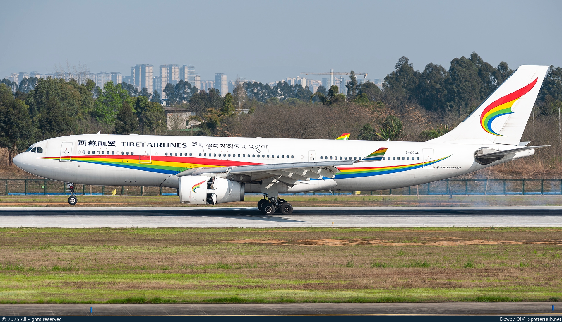 Photo of B-8950 - Airbus A330-243 operated by Tibet Airlines