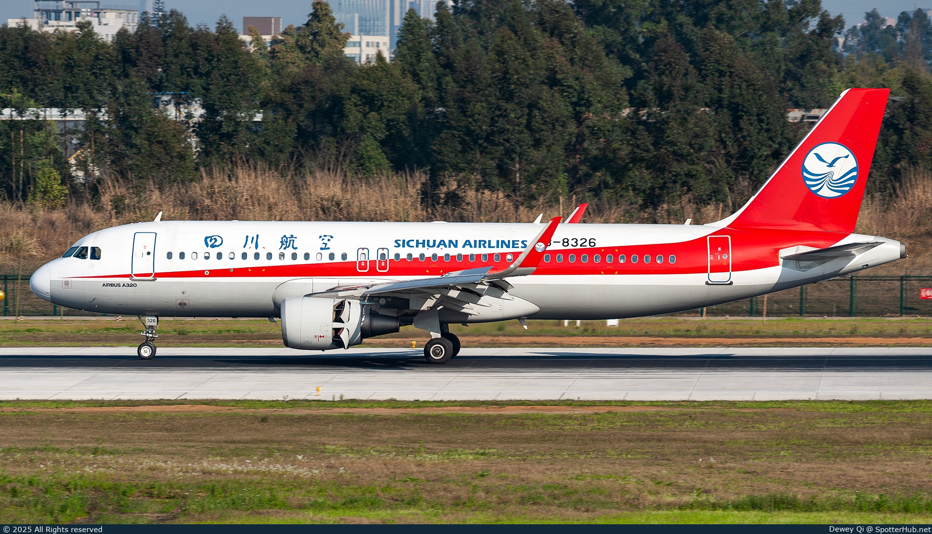 Photo of B-8326 - Airbus A320-214 operated by Sichuan Airlines