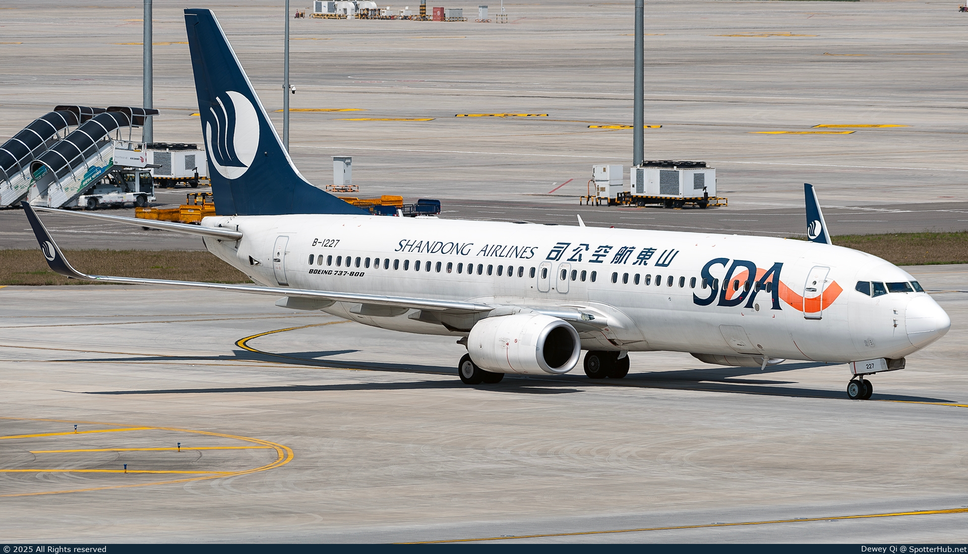 Photo of B-1227 - Boeing 737-85N operated by Shandong Airlines
