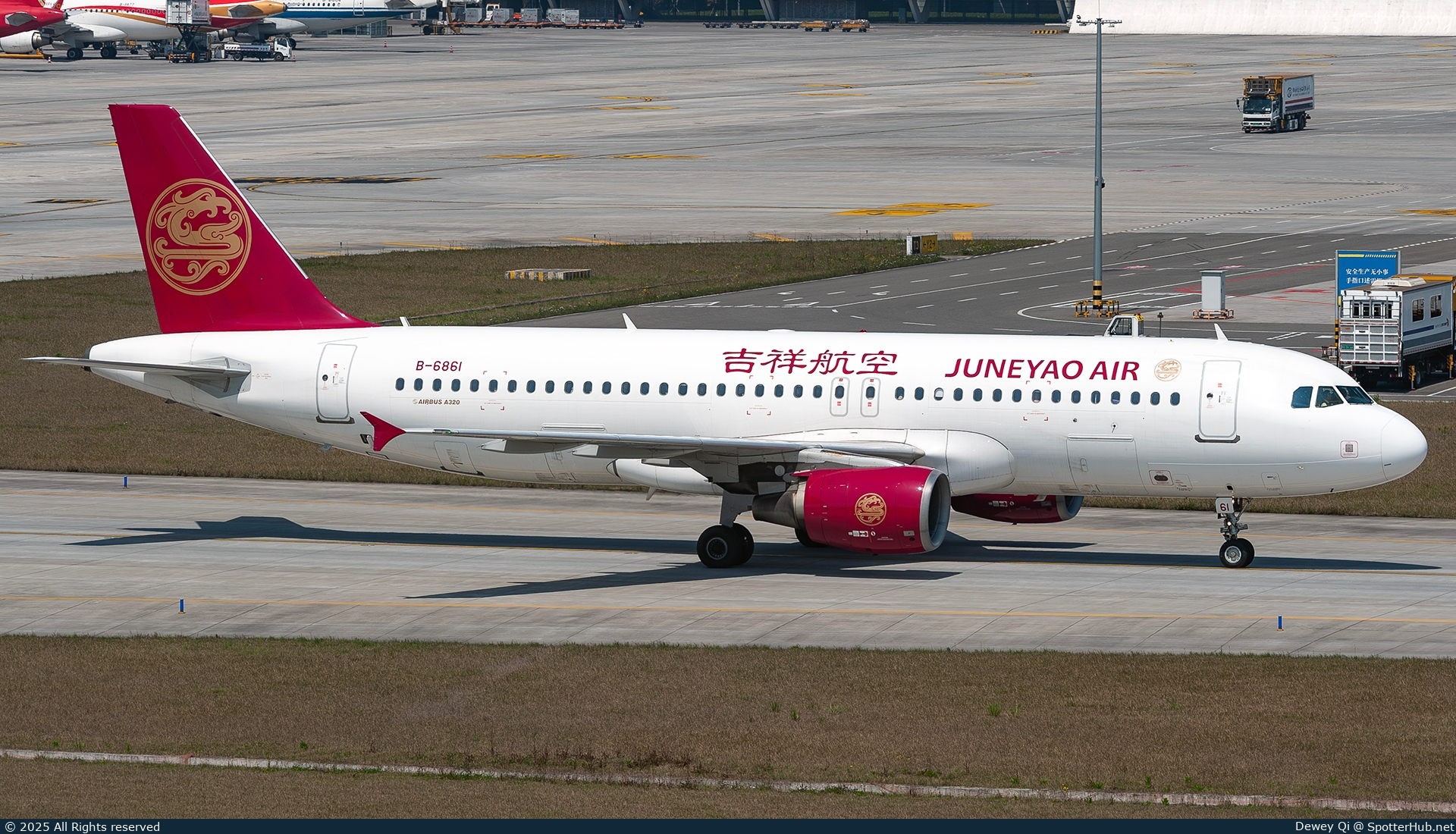 Photo of B-6861 - Airbus A320-214 operated by Juneyao Air