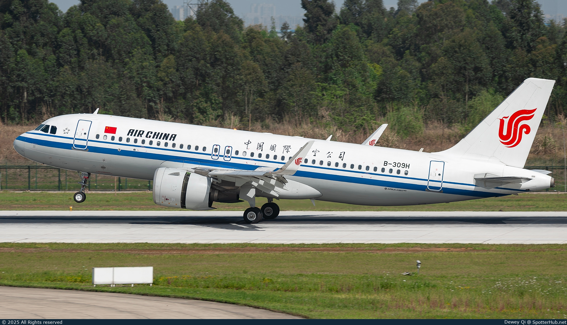 Photo of B-309H - Airbus A320-271N operated by Air China