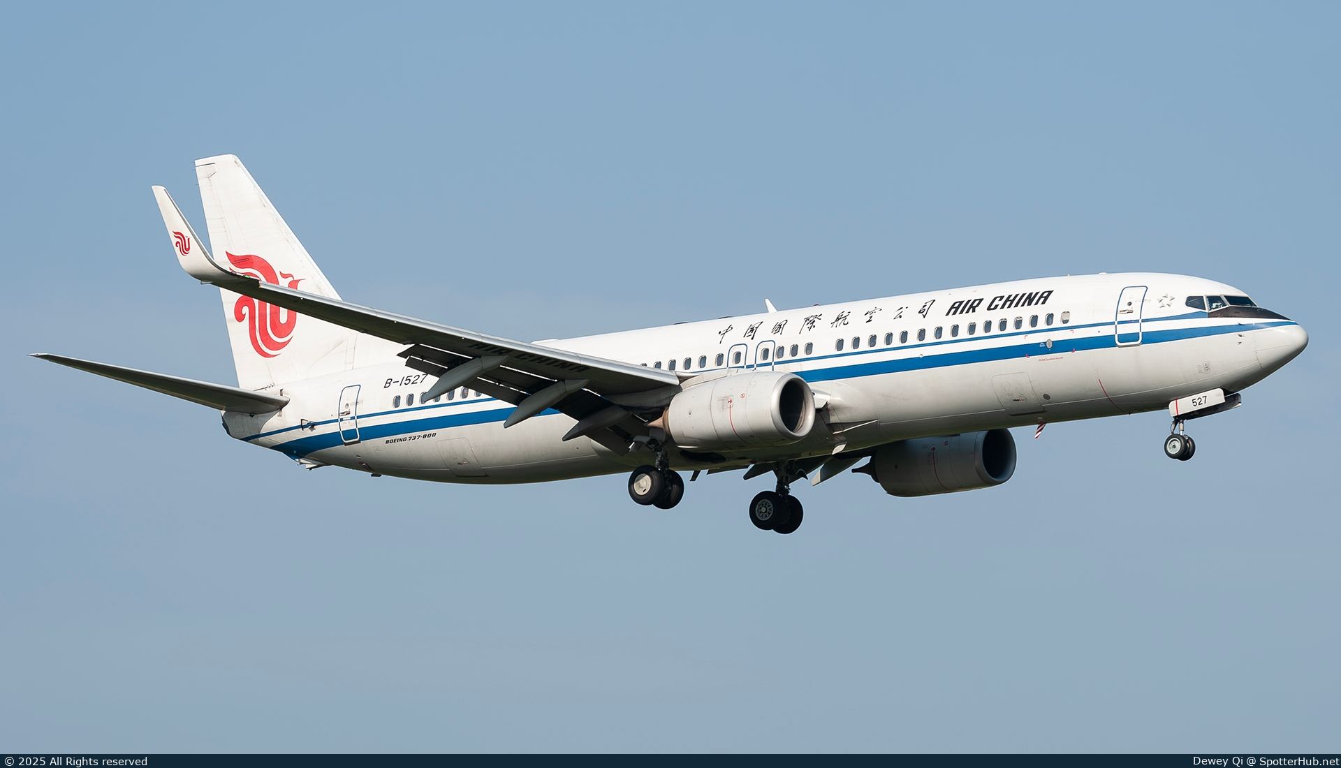Photo of B-1527 - Boeing 737-89L operated by Air China