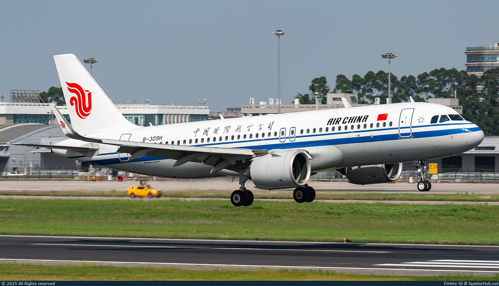 Photo of B-309H - Airbus A320-271N operated by Air China