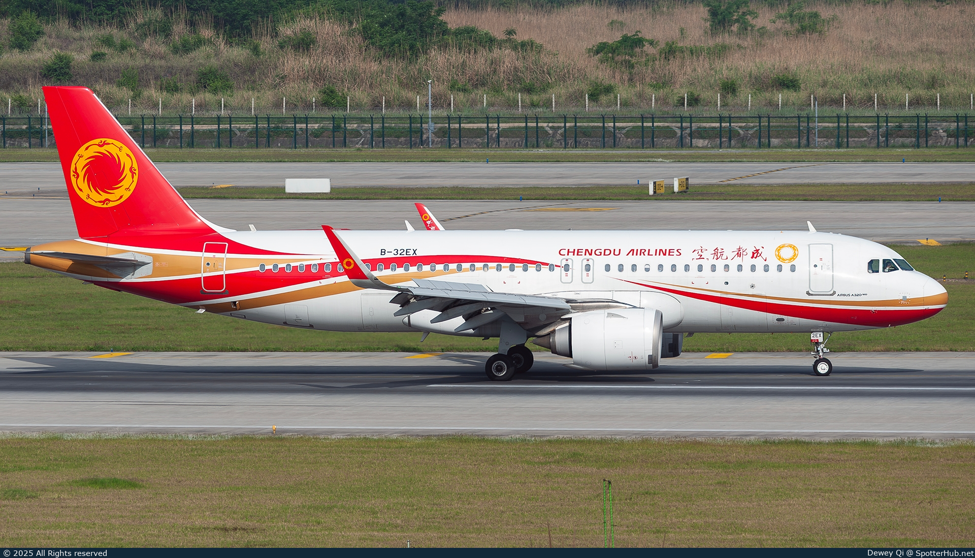 Photo of B-32EX - Airbus A320-251N operated by Chengdu Airlines