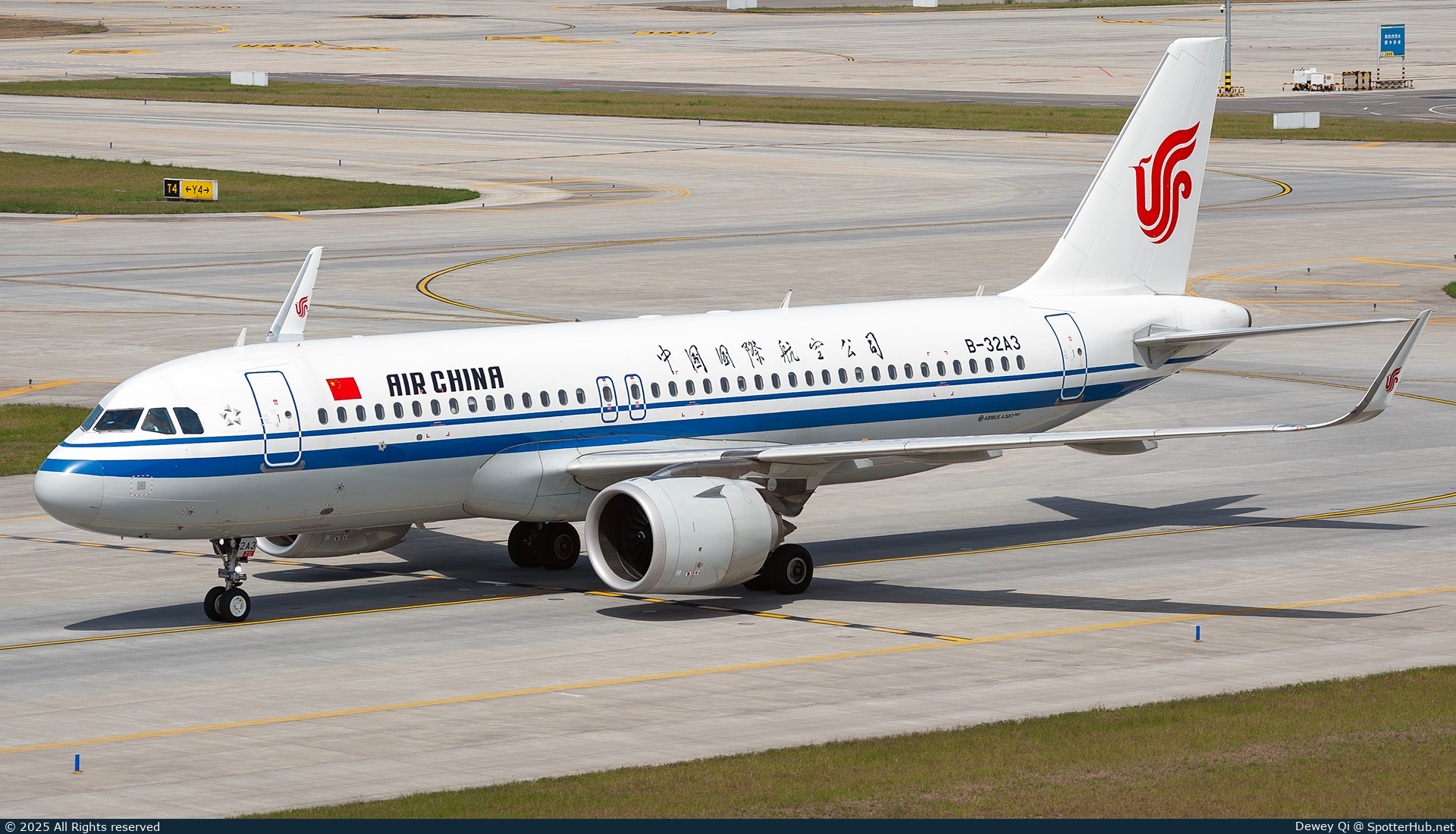 Photo of B-32A3 - Airbus A320-251N operated by Air China