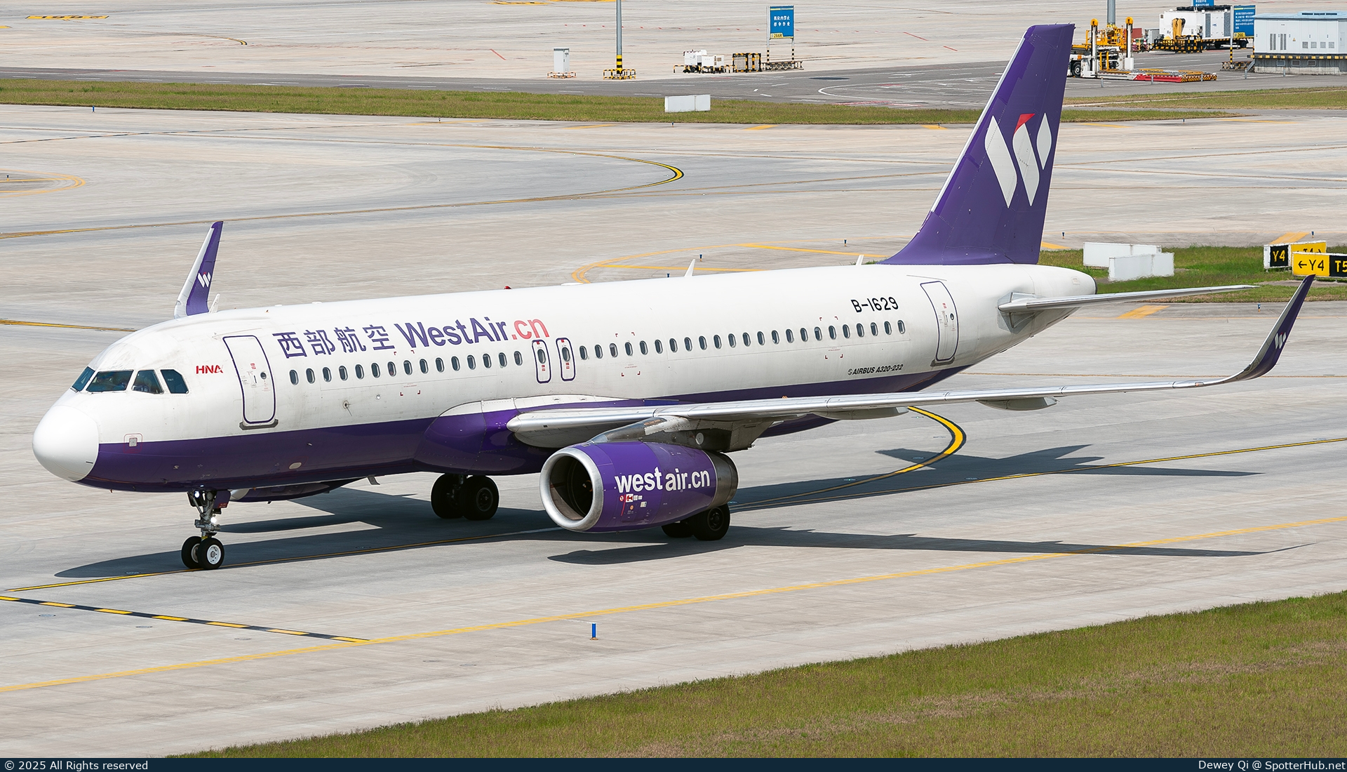 Photo of B-1629 - Airbus A320-232 operated by West Air