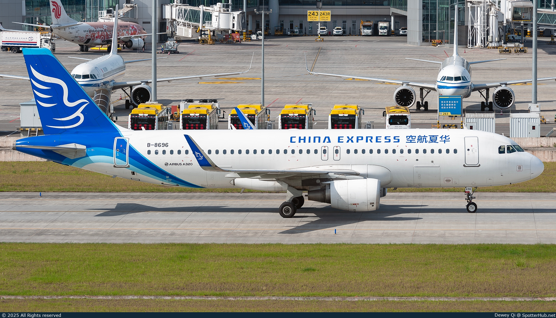 Photo of B-8696 - Airbus A320-214 operated by China Express Airlines