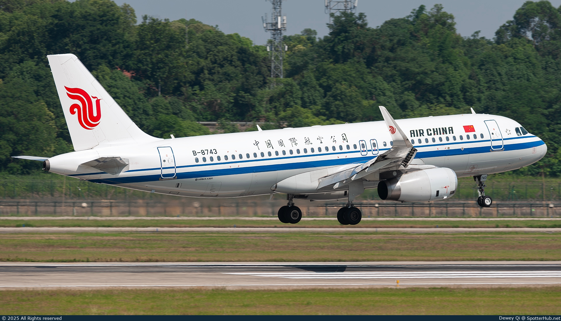 Photo of B-8743 - Airbus A320-232 operated by Air China
