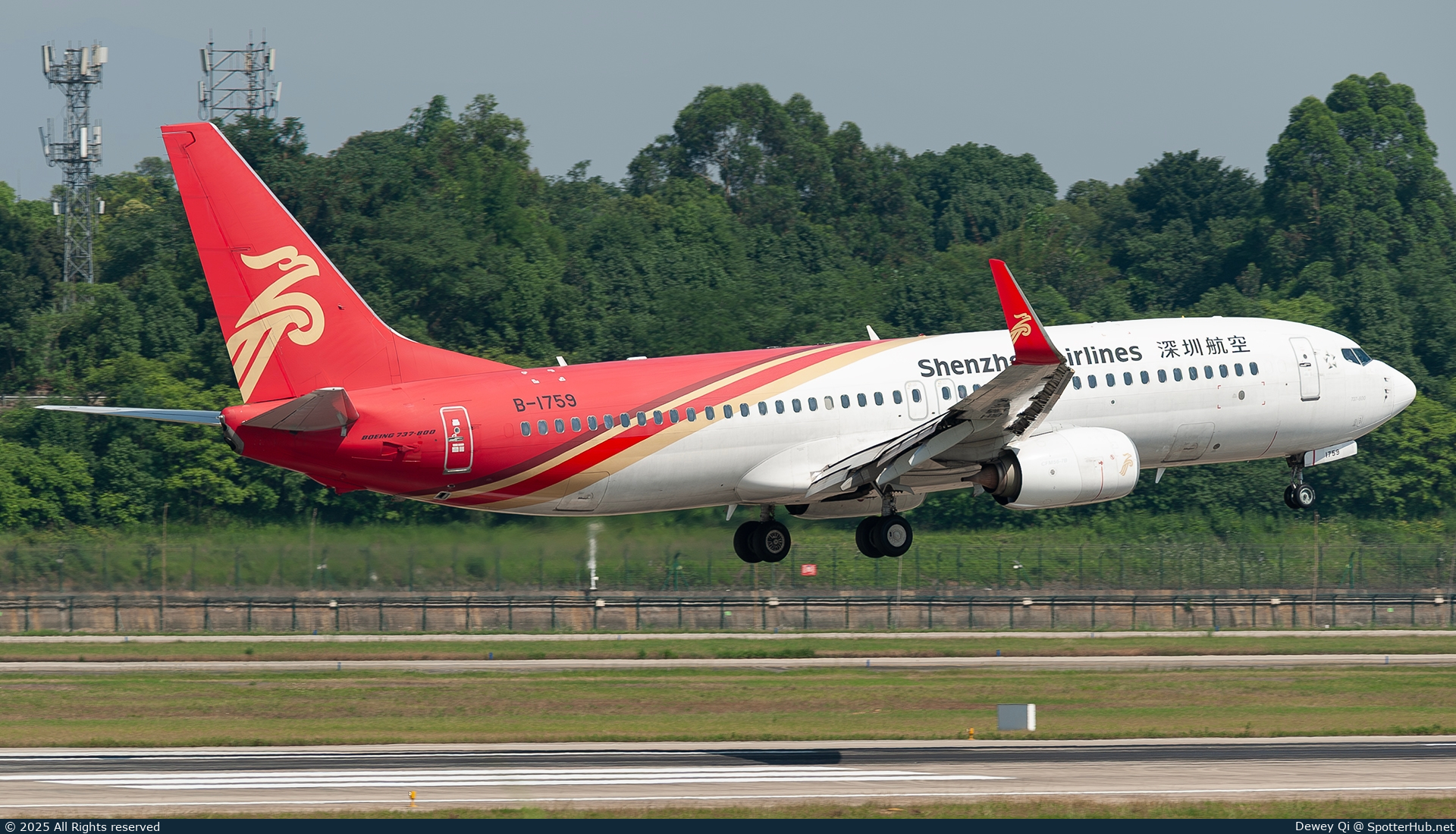 Photo of B-1759 - Boeing 737-87L operated by Shenzhen Airlines