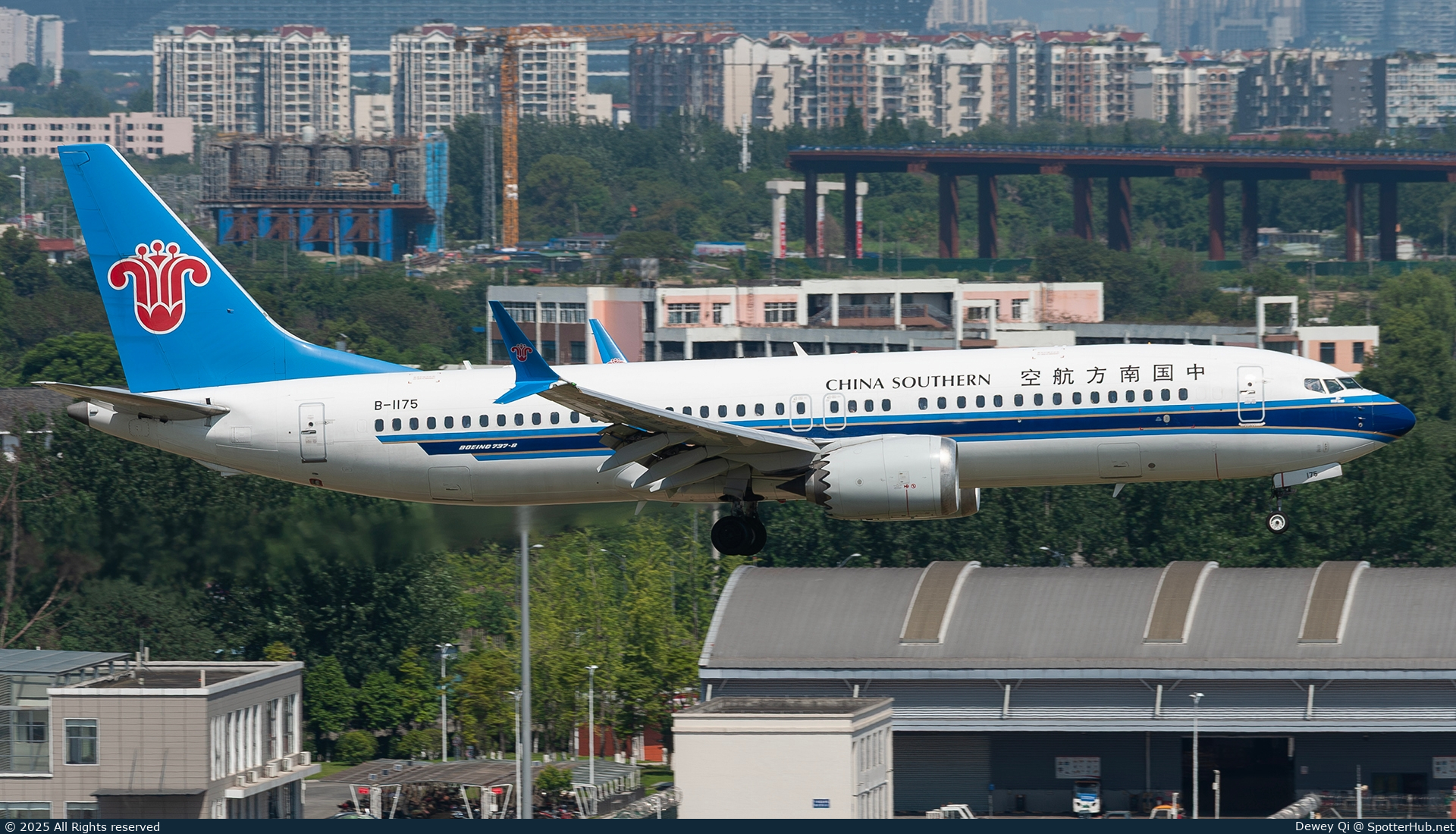 Photo of B-1175 - Boeing 737 MAX 8 operated by China Southern Airlines