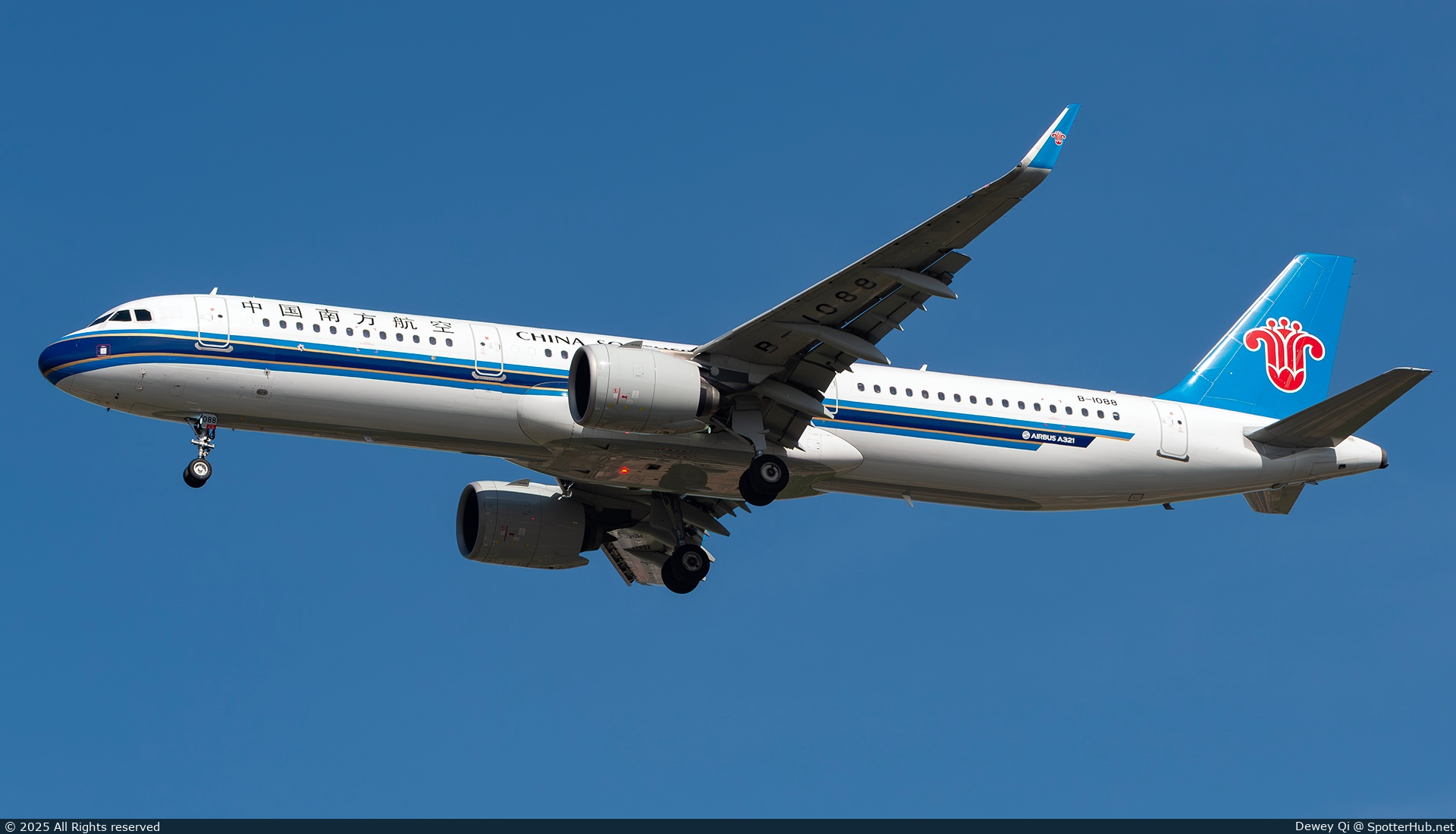 Photo of B-1088 - Airbus A321-271N operated by China Southern Airlines