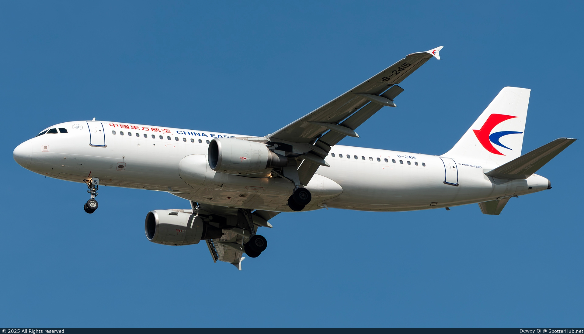 Photo of B-2415 - Airbus A320-214 operated by China Eastern Airlines