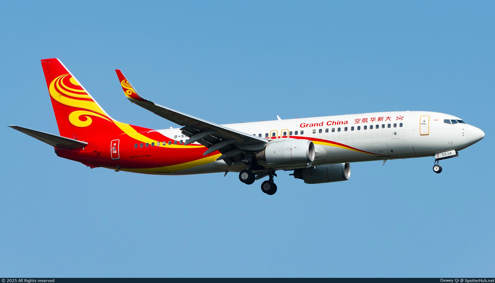 Photo of B-5538 - Boeing 737-84P operated by Grand China Air