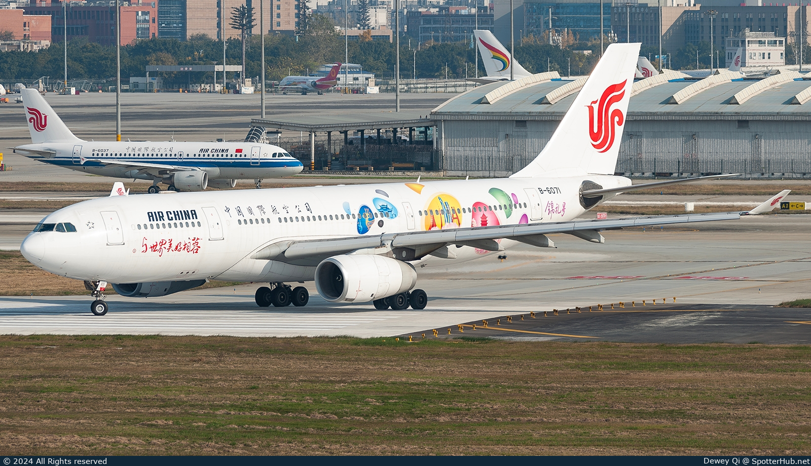 Photo of B-6071 - Airbus A330-243 operated by Air China