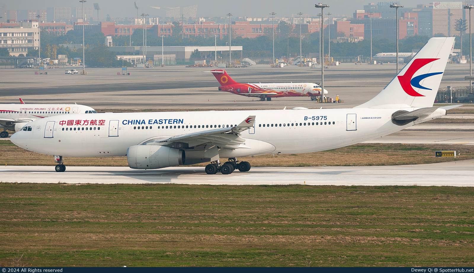 Photo of B-5975 - Airbus A330-243 operated by China Eastern Airlines