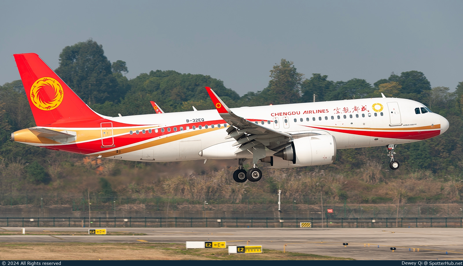 Photo of B-32EQ - Airbus A320-251N operated by Chengdu Airlines