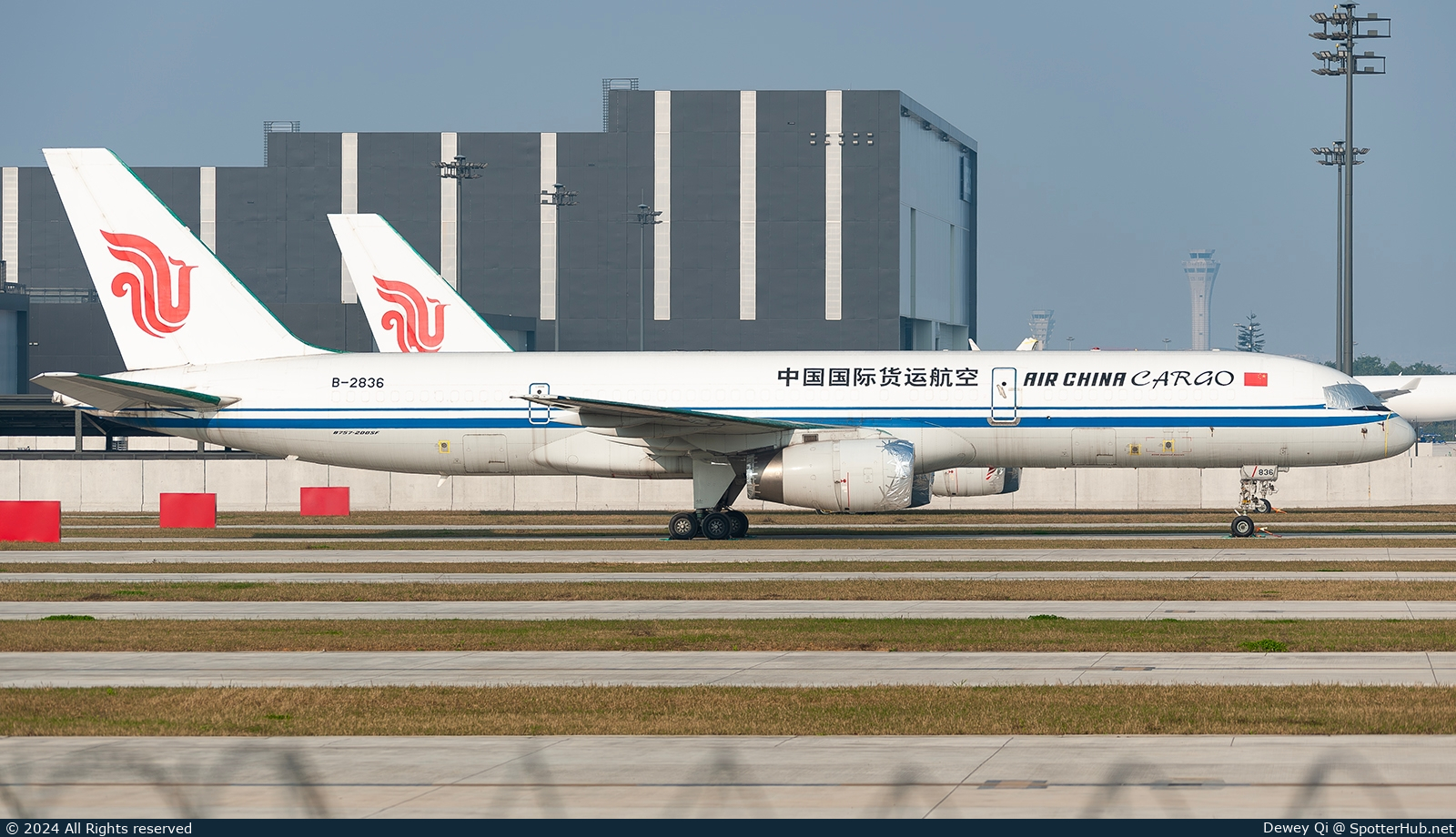 Photo of B-2836 - Boeing 757-2Z0(PCF) operated by Air China Cargo