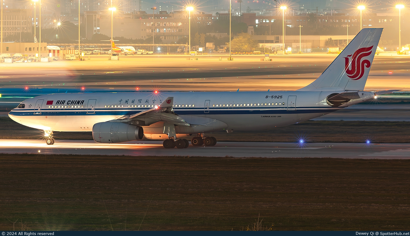 Photo of B-5925 - Airbus A330-243 operated by Air China