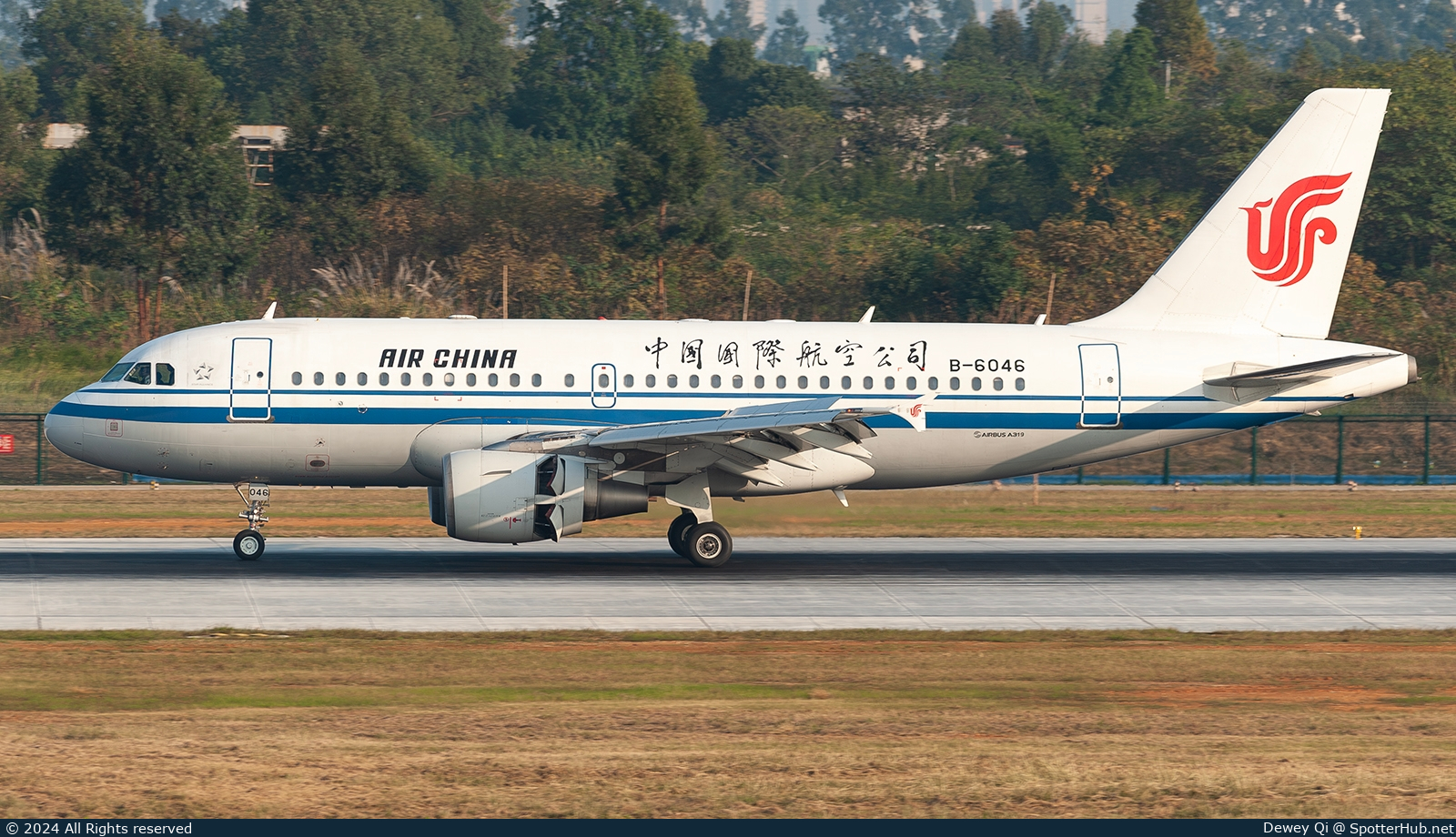 Photo of B-6046 - Airbus A319-115 operated by Air China