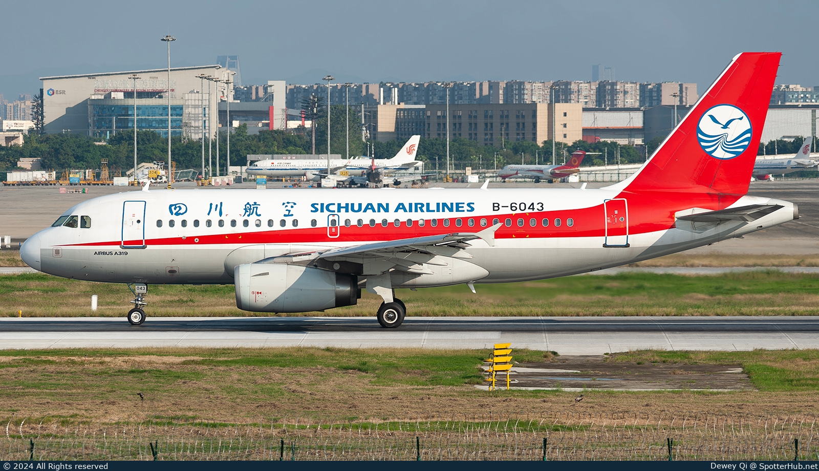 Photo of B-6043 - Airbus A319-133 operated by Sichuan Airlines