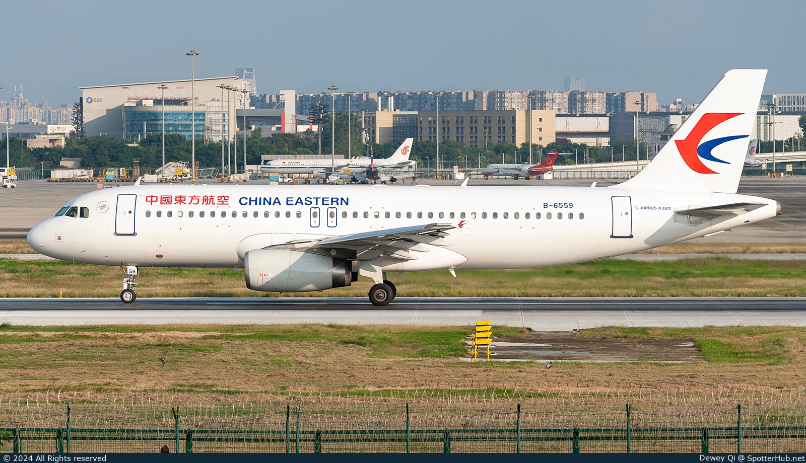 Photo of B-6559 - Airbus A320-232 operated by China Eastern Airlines