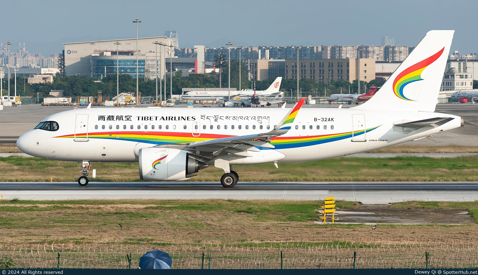 Photo of B-32AK - Airbus A319-153N operated by Tibet Airlines