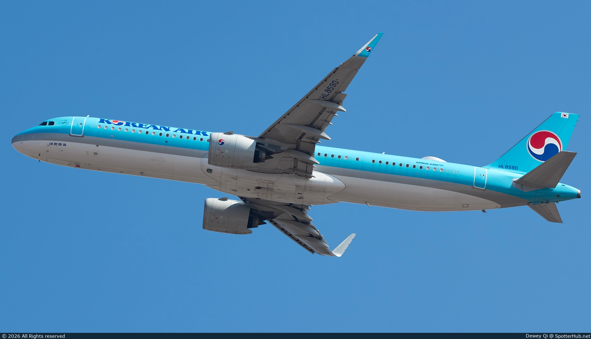 Photo of HL8590 - Airbus A321-272NX operated by Korean Air