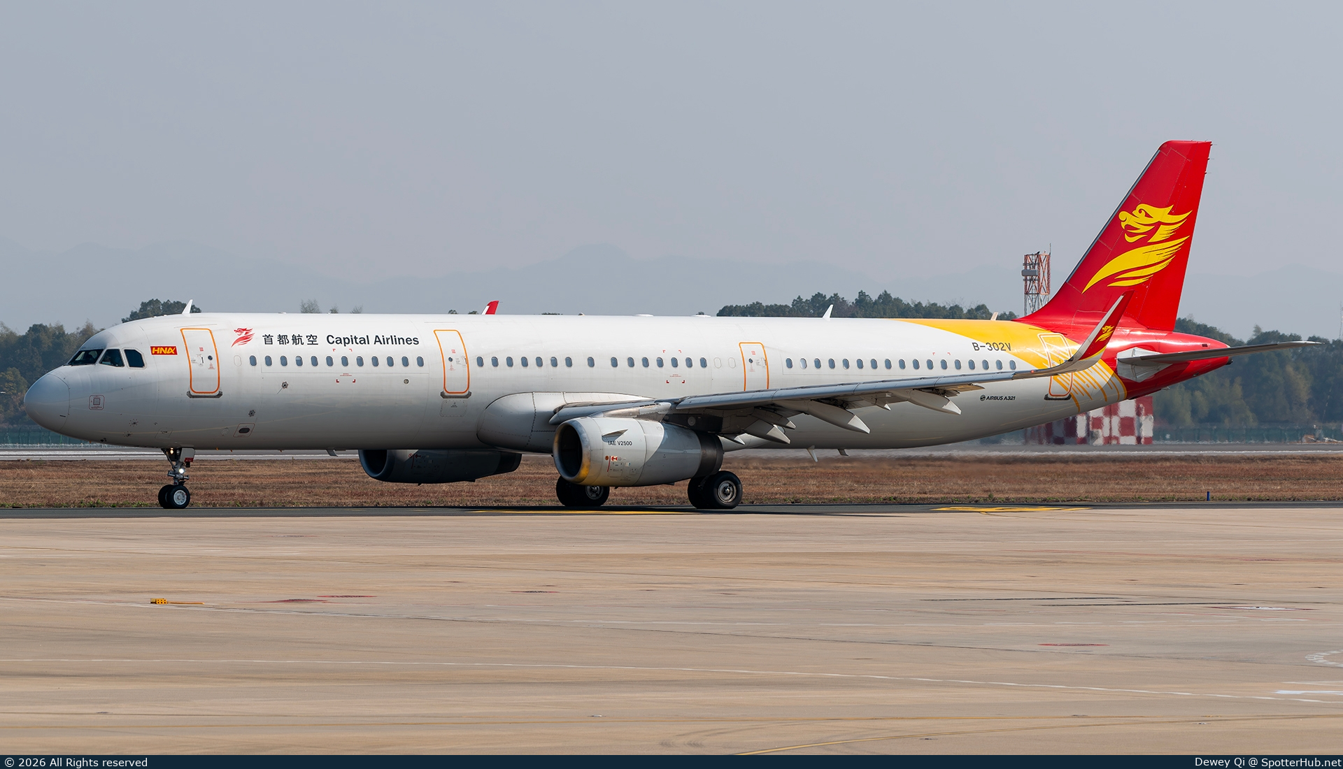 Photo of B-302V - Airbus A321-231 operated by Capital Airlines