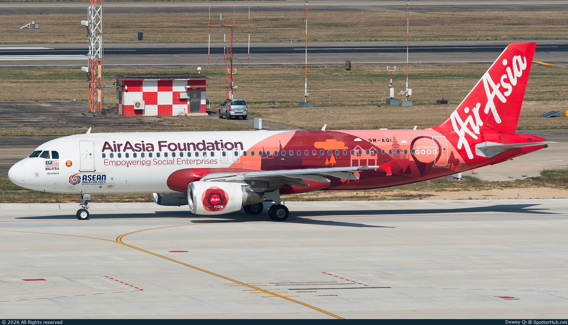 Photo of 9M-AQI - Airbus A320-216 operated by AirAsia