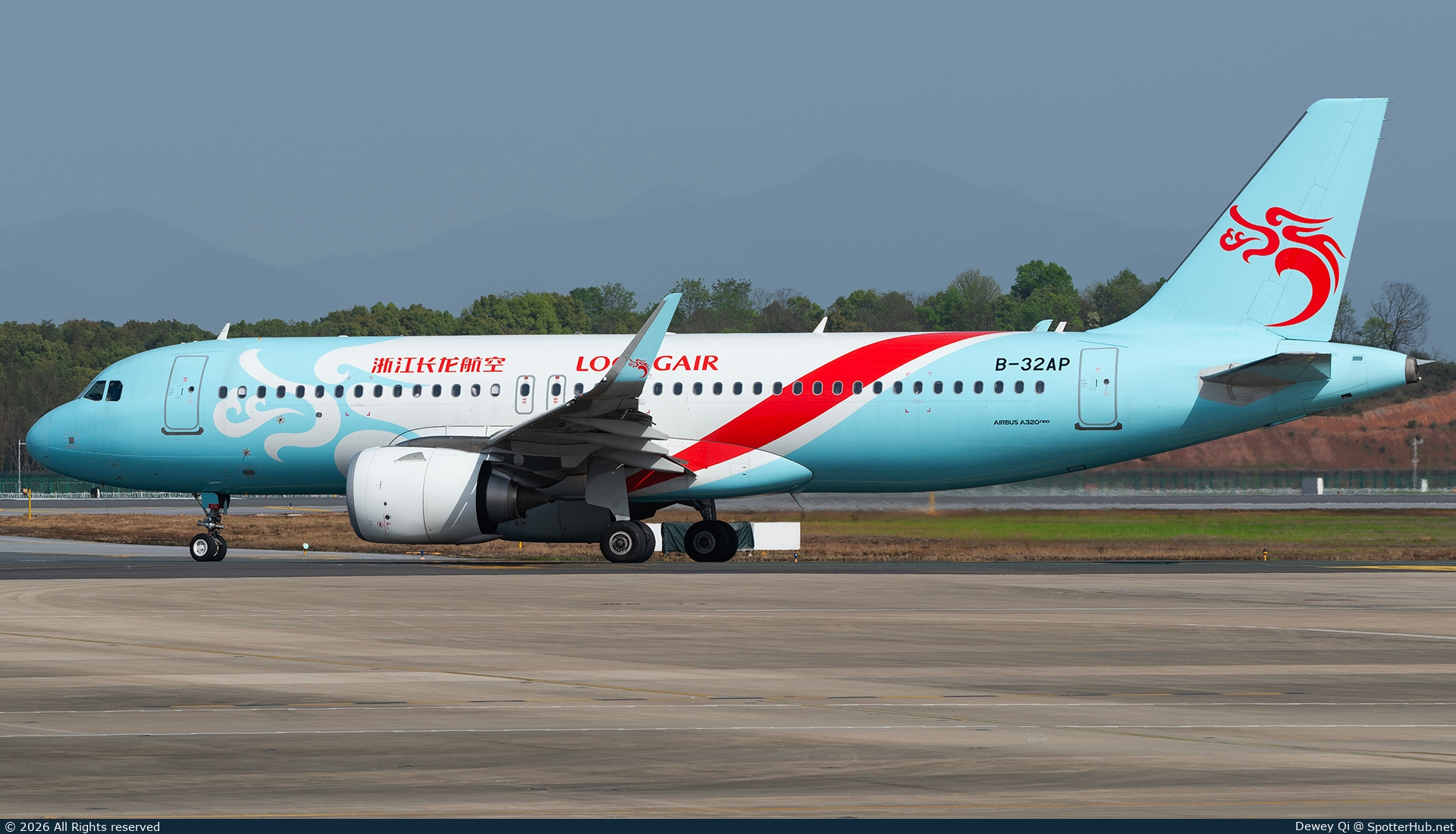 Photo of B-32AP - Airbus A320-251N operated by Loong Air