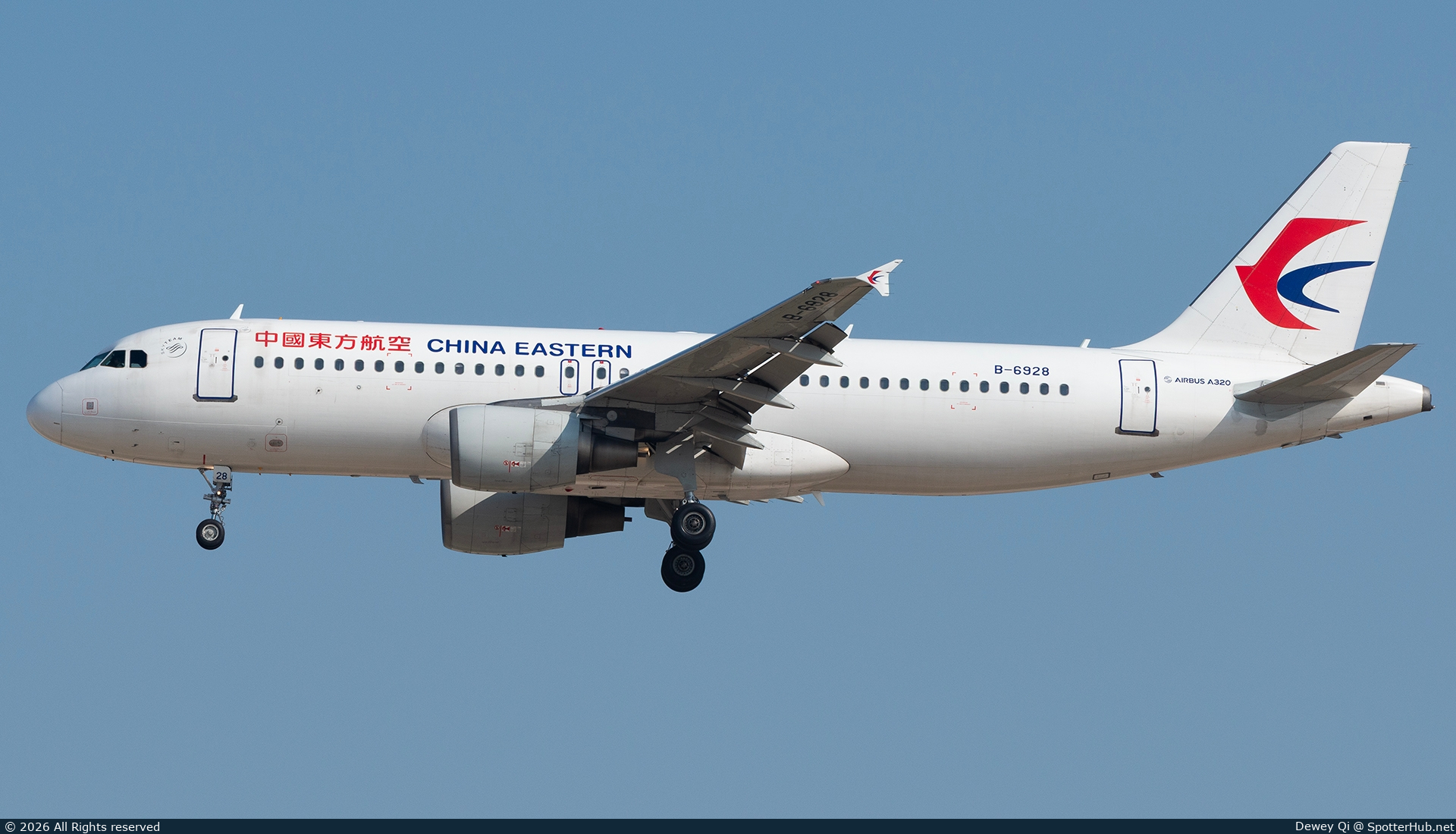 Photo of B-6928 - Airbus A320-214 operated by China Eastern Airlines