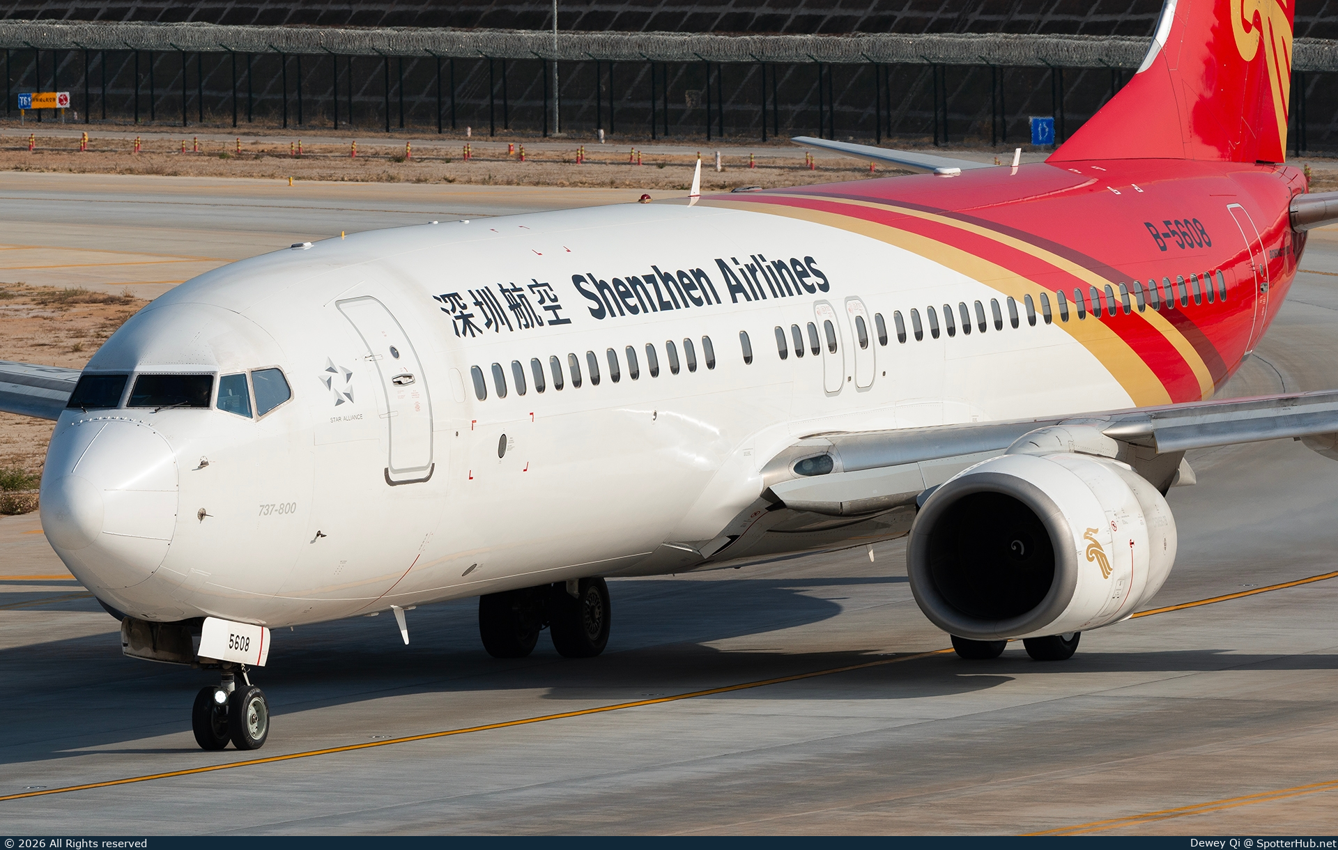 Photo of B-5608 - Boeing 737-87L operated by Shenzhen Airlines