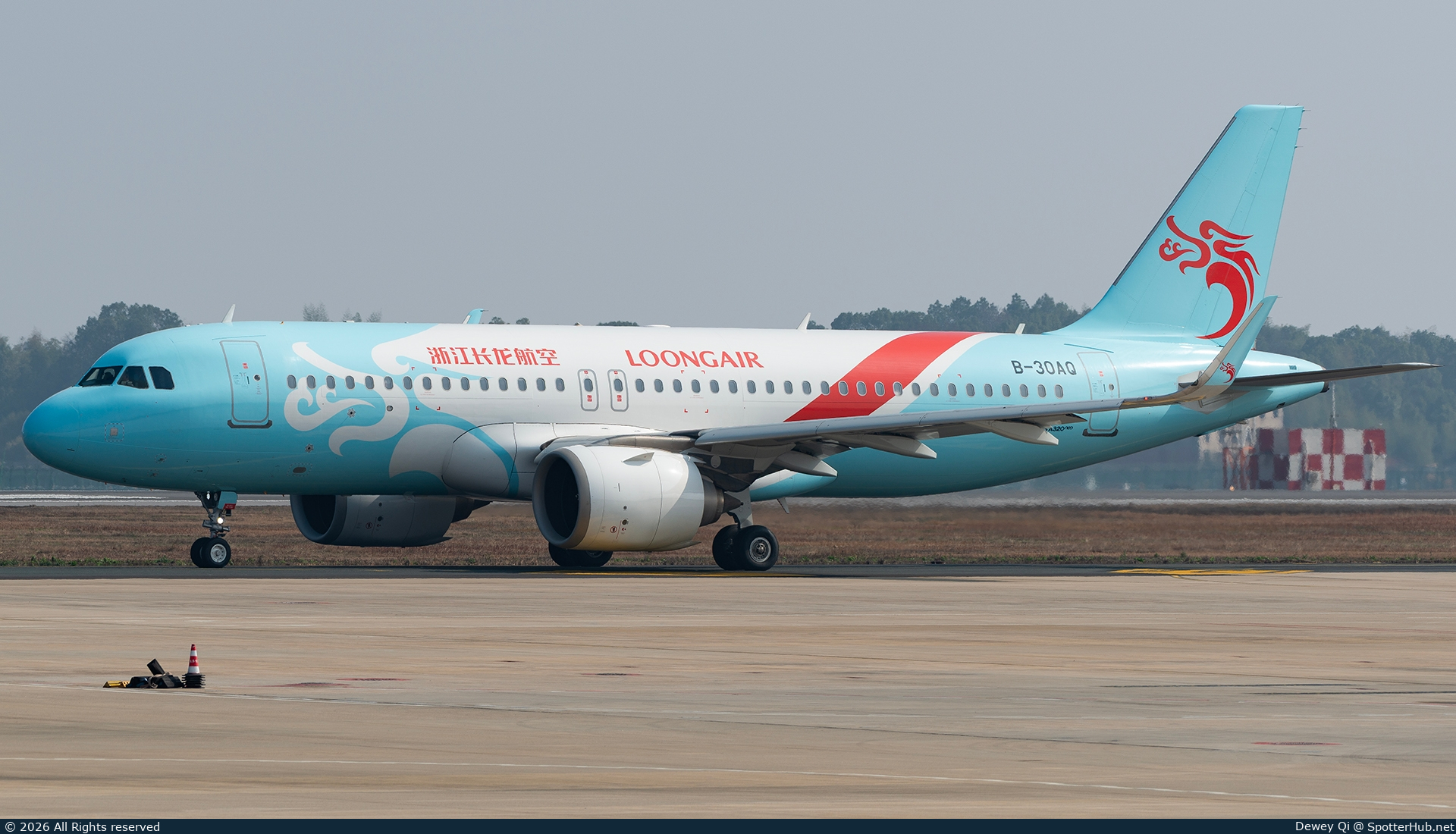 Photo of B-30AQ - Airbus A320-251N operated by Loong Air