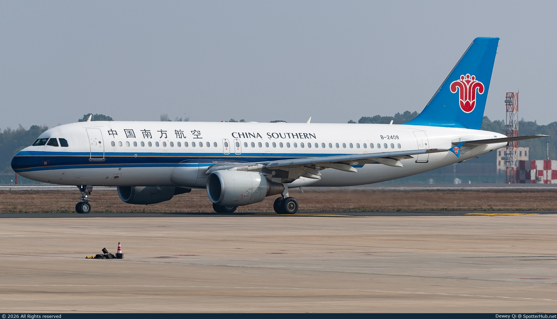 Photo of B-2408 - Airbus A320-214 operated by China Southern Airlines