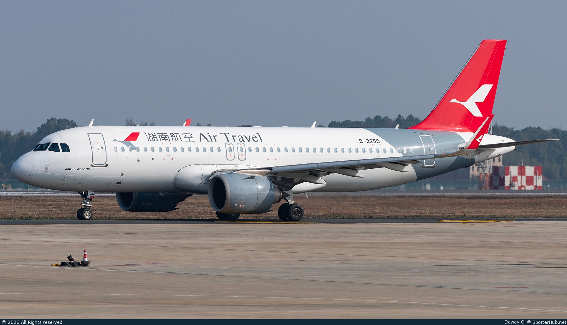 Photo of B-325Q - Airbus A320-251N operated by Air Travel