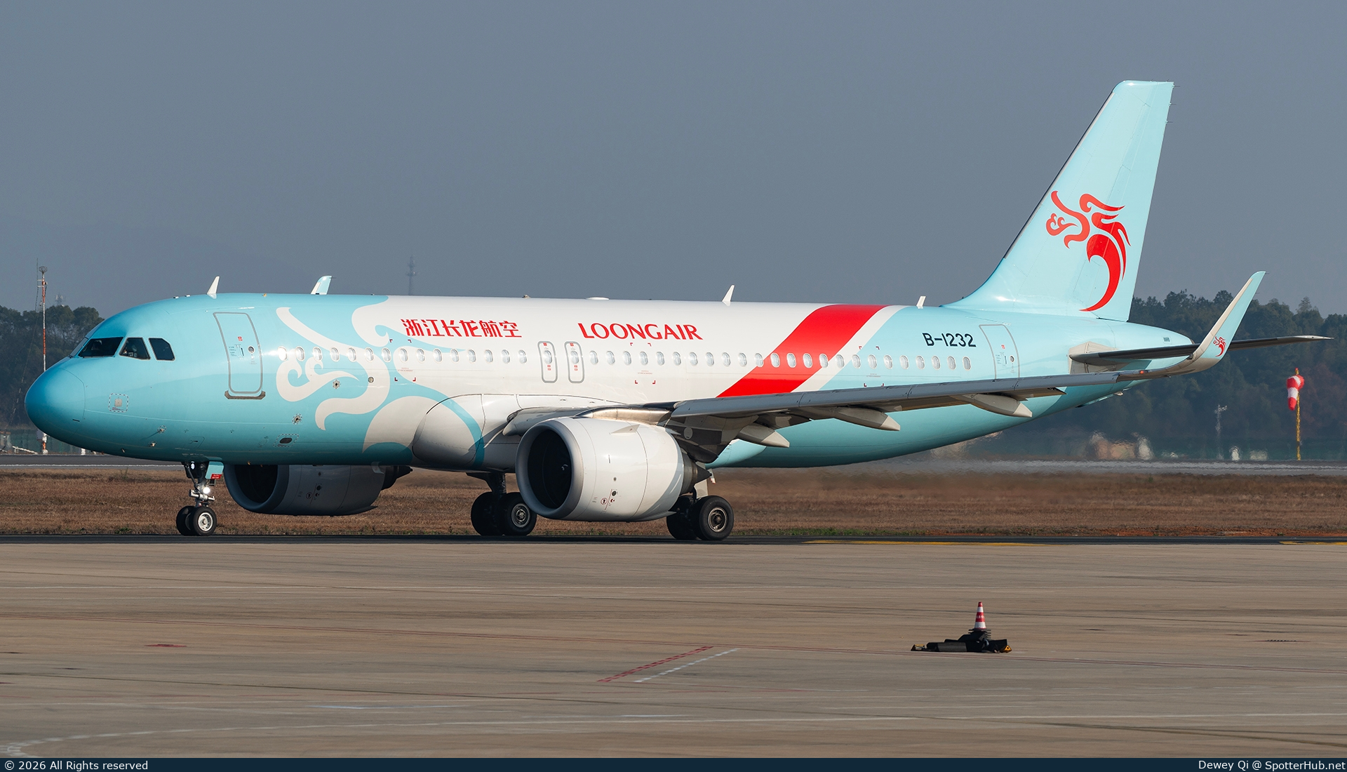 Photo of B-1232 - Airbus A320-251N operated by Loong Air