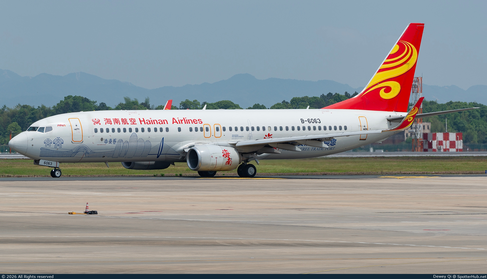 Photo of B-6063 - Boeing 737-84P operated by Hainan Airlines