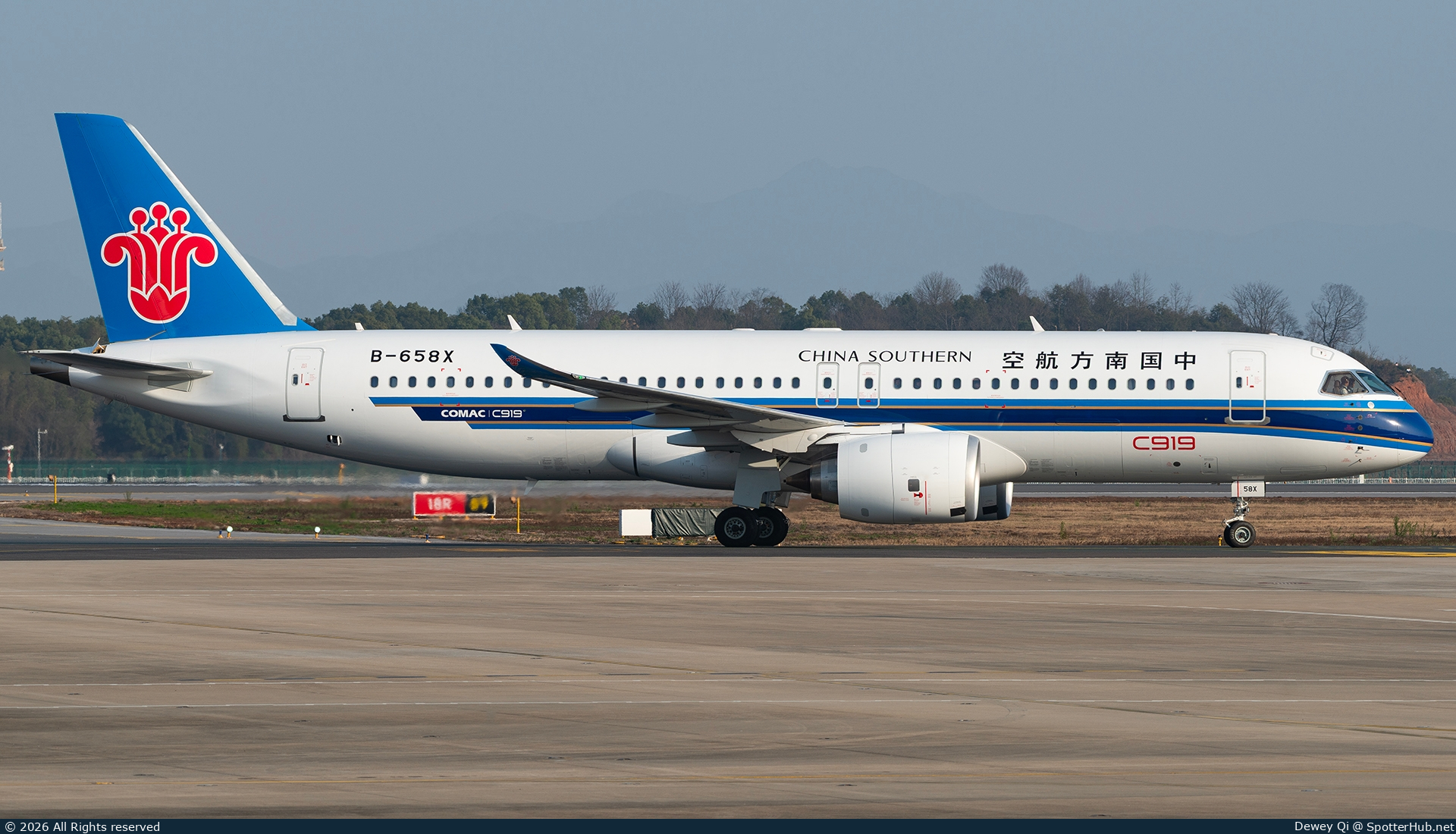 Photo of B-658X - COMAC C919-100 operated by China Southern Airlines