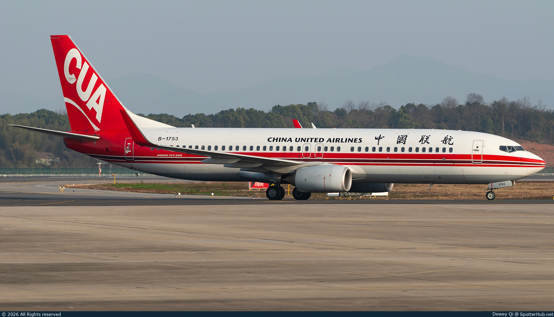 Photo of B-1753 - Boeing 737-89P operated by China United Airlines