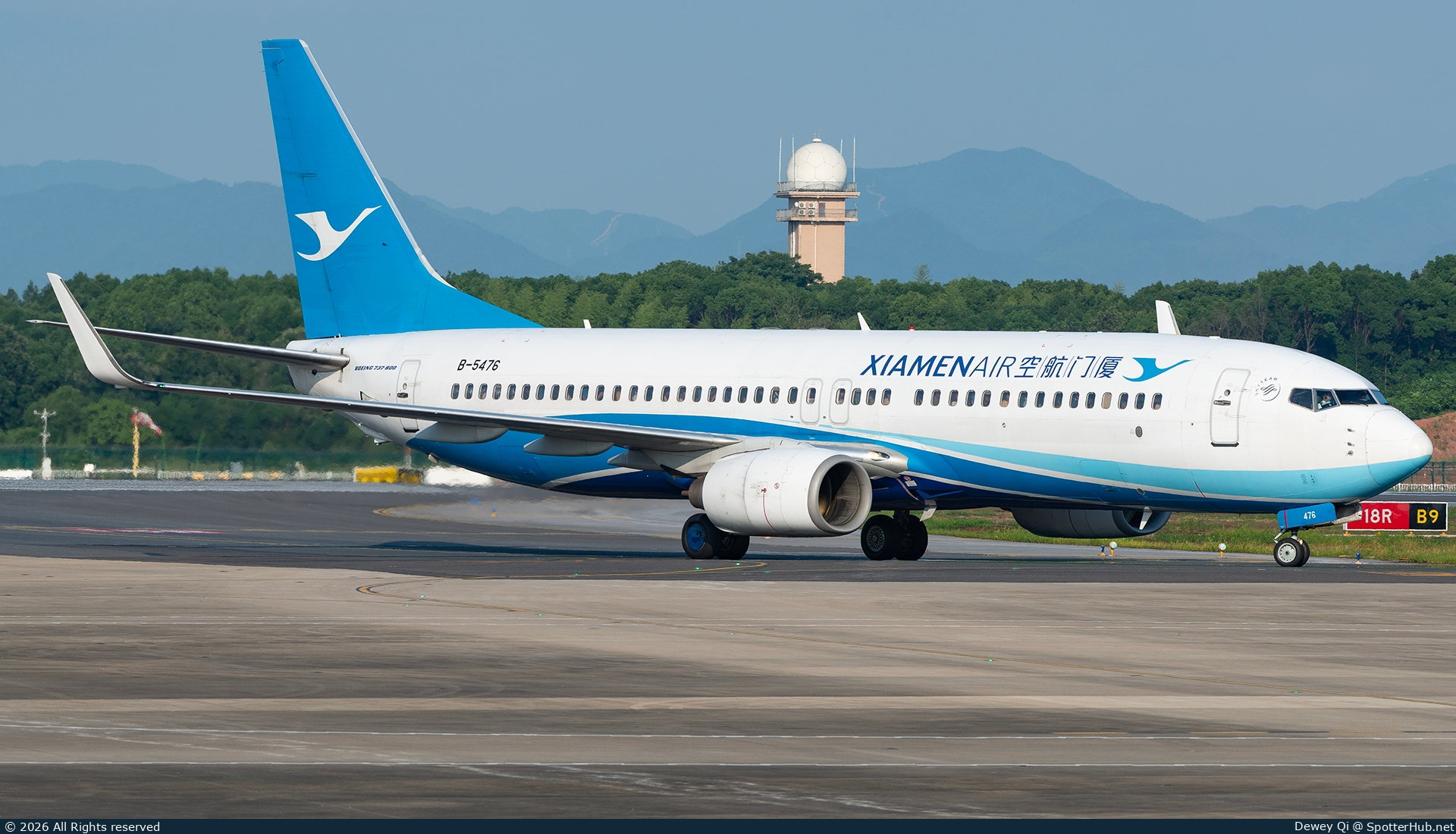 Photo of B-5476 - Boeing 737-85C operated by Xiamen Airlines